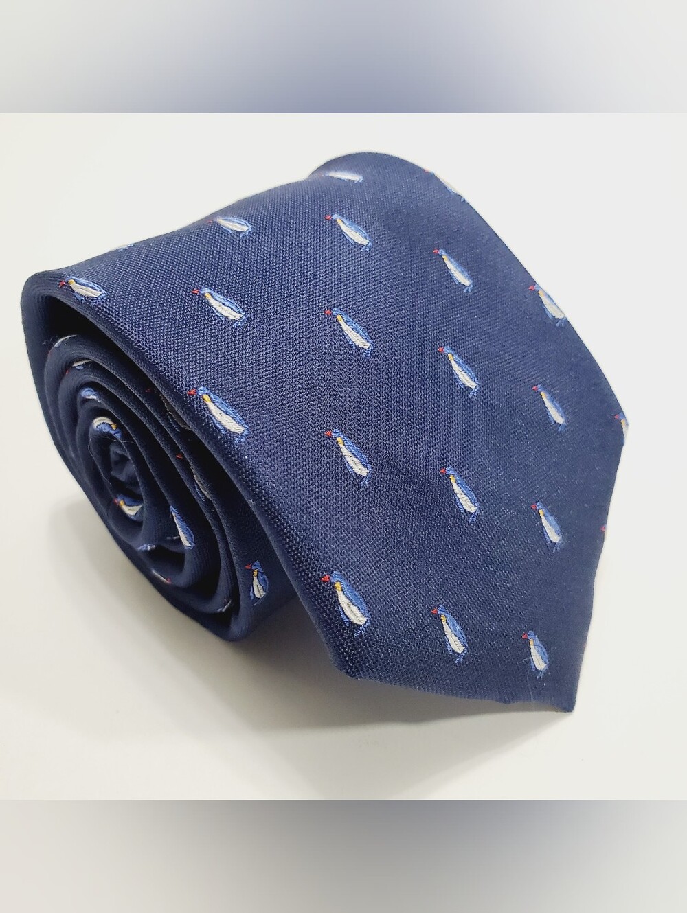 Tommy Hilfiger Men's Silk Neck Tie Blue Geometric Penguins Pattern 57x3"